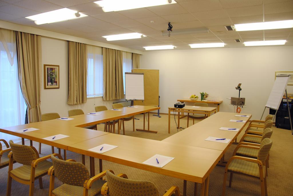 Hotel Dienstl Gut Launsdorf Luaran gambar