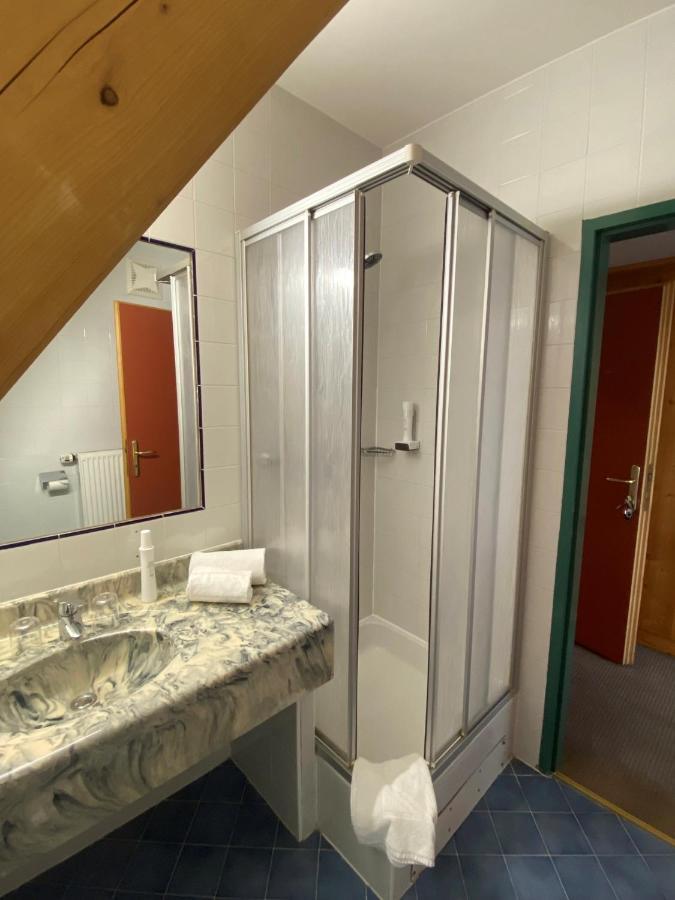 Hotel Dienstl Gut Launsdorf Luaran gambar