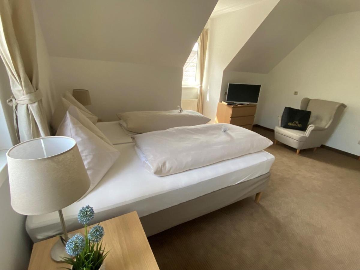 Hotel Dienstl Gut Launsdorf Luaran gambar