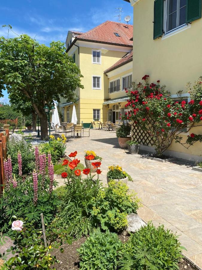 Hotel Dienstl Gut Launsdorf Luaran gambar