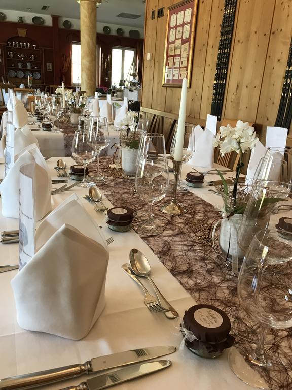 Hotel Dienstl Gut Launsdorf Luaran gambar